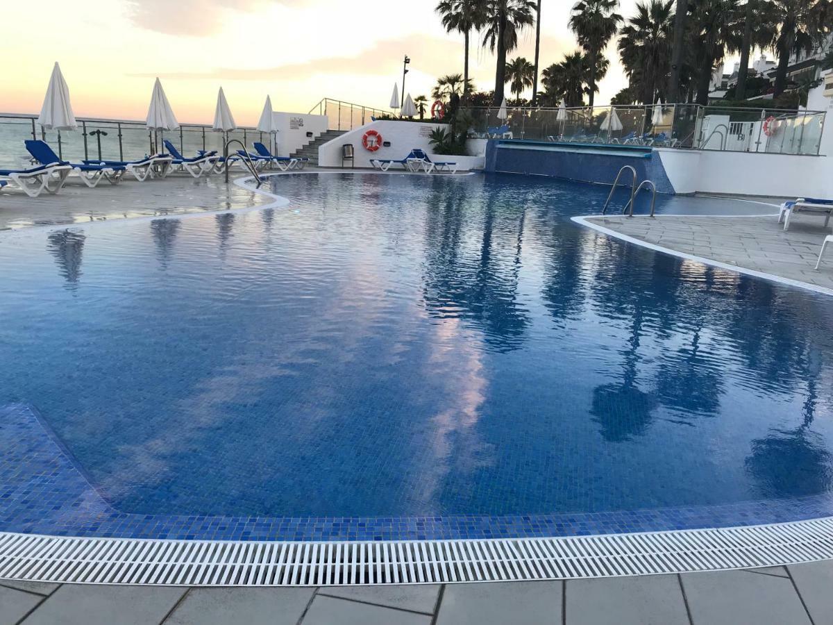 Dominion Beach House Estepona Exterior photo